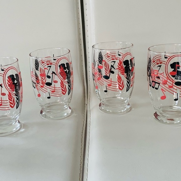 50’ tumbler 4 3/4  of 6 - Picture 3 of 11